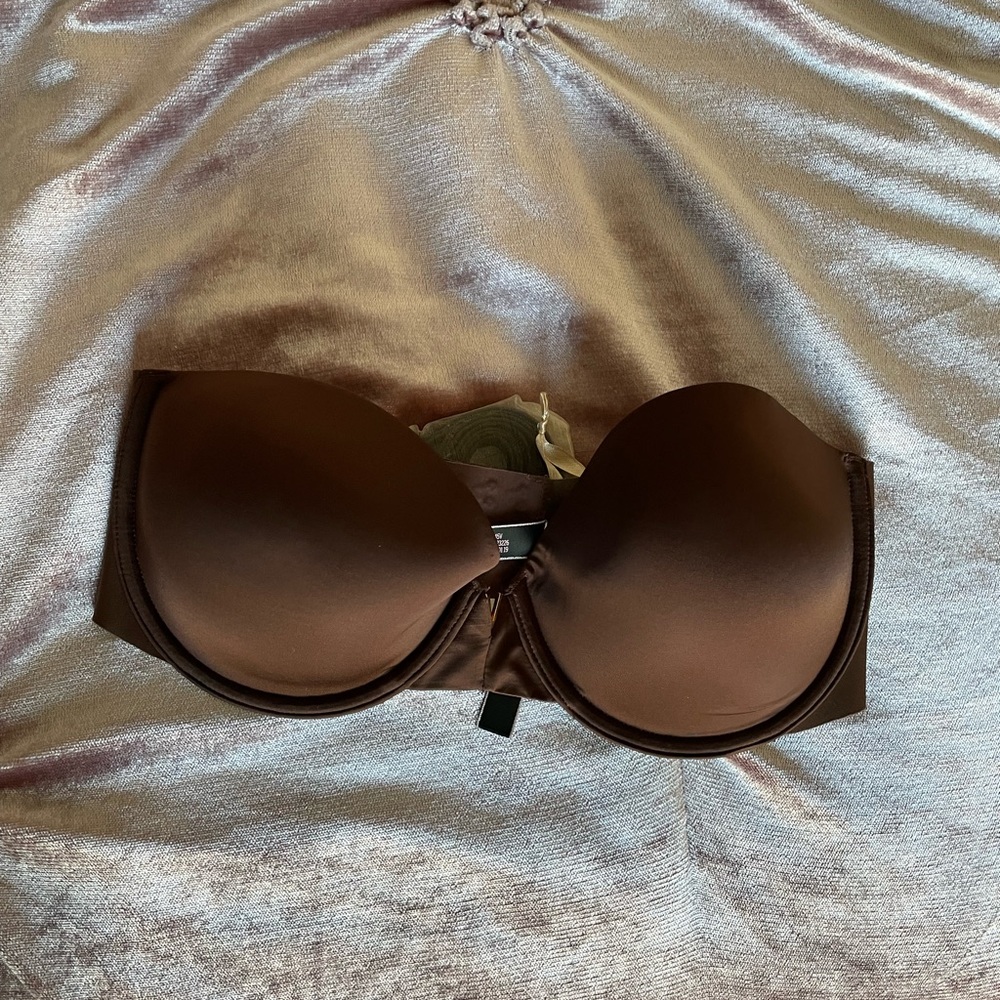 NWT Victoria’s Secret Bra 34D Sexy Illusions